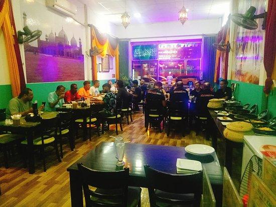 Nan n Kabab Halal Restaurant